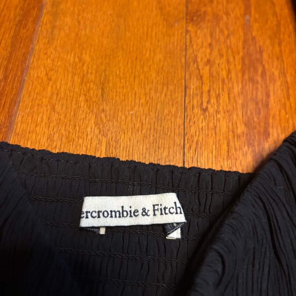 Abercrombie and Fitch black cropped top and pant set size S - Picture 8 of 8